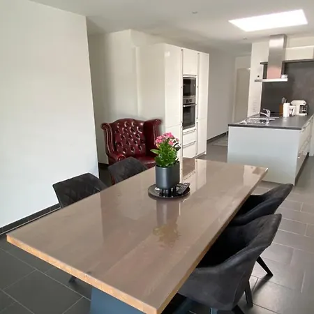 Exklusive Penthousewohnung Mit Tesla-wallbox In * インスブルック