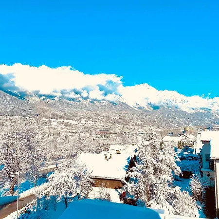 Appartement Exklusive Penthousewohnung Mit Tesla-wallbox In *