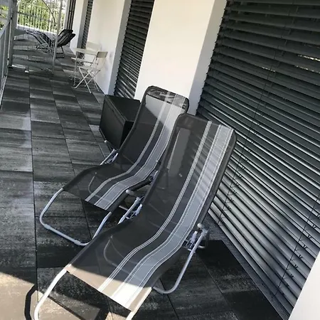 Exklusive Penthousewohnung Mit Tesla-wallbox In *