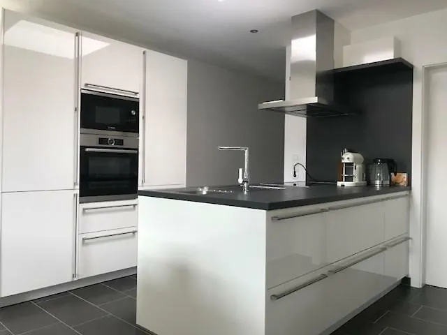 Exklusive Penthousewohnung Mit Tesla-wallbox In Apartament