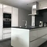 Exklusive Penthousewohnung Mit Tesla-wallbox In Appartement